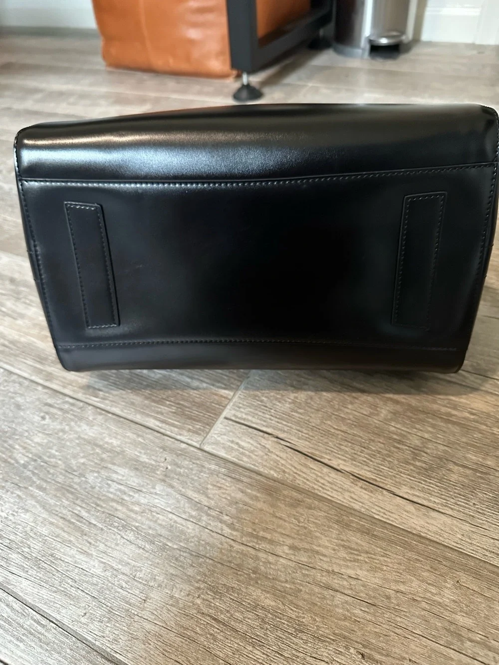 Givenchy Black Leather Antigona Lage Satchel with Shoulder Strap